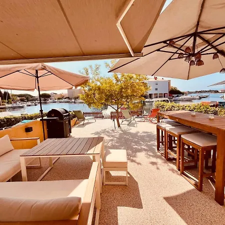 شقة Les Pieds Dans L'eau Le Barcarès