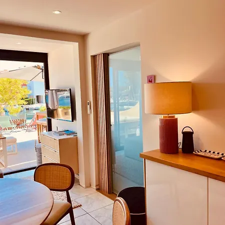 شقة Les Pieds Dans L'eau