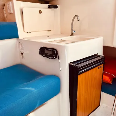 Les Pieds Dans L'eau Le Barcarès