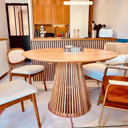 Les Pieds Dans L'eau Le Barcarès