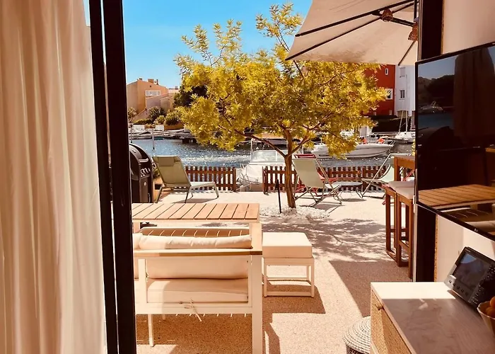 Apartment Les Pieds Dans L'eau