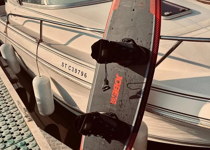 Les Pieds Dans L'eau