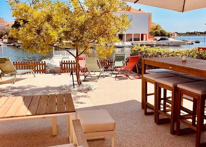 Les Pieds Dans L'eau * Le Barcarès